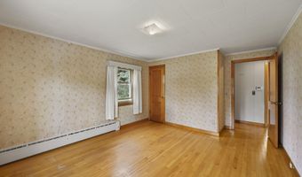 34 Anthony St, Adams, MA 01220