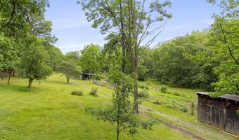 1367 ED ARNOLD Rd, Augusta, WV 26704