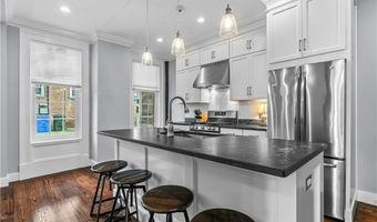 44 Bradford St 49, Bristol, RI 02809