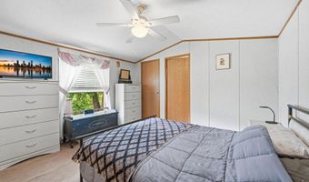 42 Sparrow Dr, Augusta, ME 04330