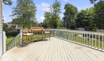 140 Garfield Rd, Bristol, CT 06010