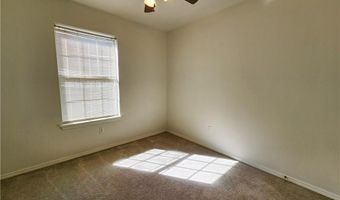 42 Cheryl Cir, Bentonville, AR 72712