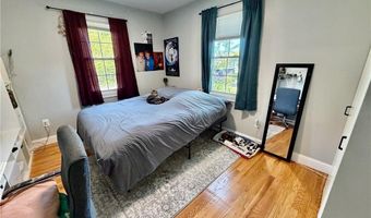 770 Metacom Ave, Bristol, RI 02809