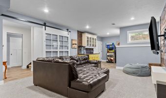 1106 BOBBY Ct, Appleton, WI 54915