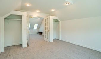 18266 S HOLLY Ln, Oregon City, OR 97045