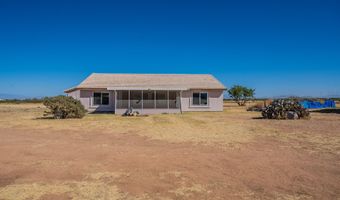 1176 W Trigger Ln, Cochise, AZ 85606