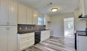 11096 Blackwater Rd, Baker, LA 70714