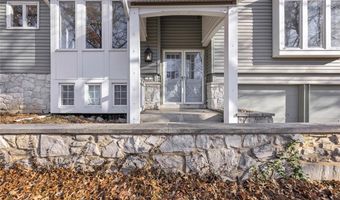 3 Newfield Ct, Ballwin, MO 63011