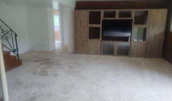 5008 REGINA Dr, Annandale, VA 22003