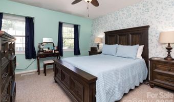 405 Southway Garden Rd, Arden, NC 28704