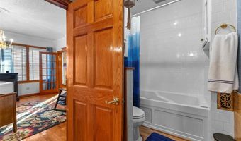 722 E 18th St, Ada, OK 74820