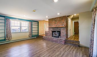 54 Pine Ledge Rd, Bangor, ME 04401