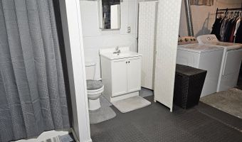 1208 Roosevelt Dr, Atlantic, IA 50022