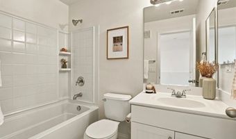 845 Harbor Cliff Way 305, Oceanside, CA 92054
