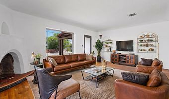 810 MESITA Dr, El Paso, TX 79902