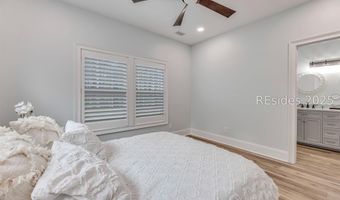 11 Bartons Run Dr, Bluffton, SC 29910