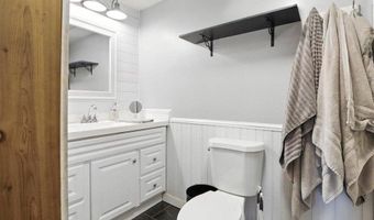 817 Riverside Dr, Augusta, ME 04330