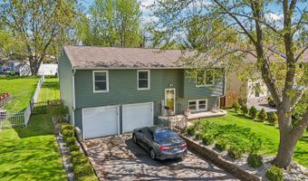 277 Sunset Ln, Antioch, IL 60002