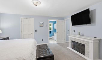 19 Tamarack Ln, Amherst, NH 03031
