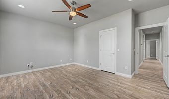 2302 SW Cadwell Ave, Bentonville, AR 72713