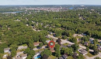 36 Woodlawn Ave, Auburn, ME 04210