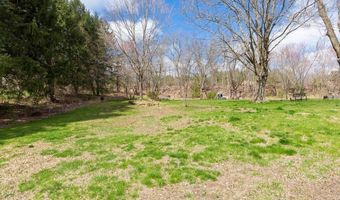 125 Old Farms Rd, Avon, CT 06001