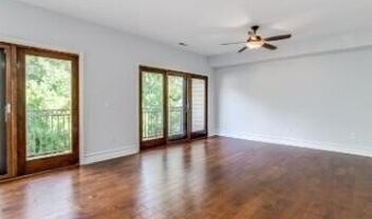 934 W Huron St, Ann Arbor, MI 48103