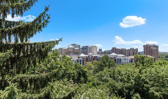 1101 S ARLINGTON RIDGE Rd 214, Arlington, VA 22202