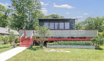 93 Carol St, Danbury, CT 06810