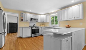 9 South St, Ashland, MA 01721