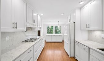 1570 Nantahalla Dr, Atlanta, GA 30329