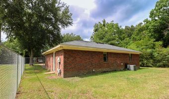 1302 Talmadge Dr, Bainbridge, GA 39817