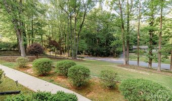 140 Rollingwood Dr, Athens, GA 30605