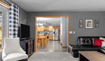 N371 FIELDSIDE Lane, Appleton, WI 54915