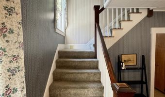 104 7th St, Bangor, ME 04401