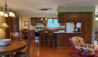 841 Country Club Dr, Akron, IA 51001