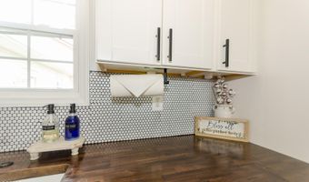 4580 Lakeshore Dr, Bean Station, TN 37708