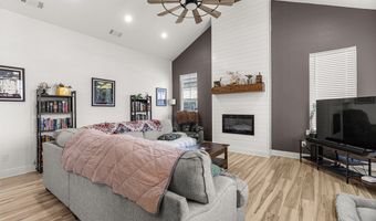 12 NW Sarai Cir, Andrews, TX 79714