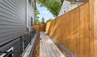 414 N MONROE St, Arlington, VA 22201
