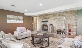 22016 AIRPORT Rd NE, Aurora, OR 97002
