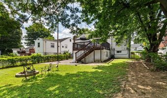 7133 Circleview Dr, Affton, MO 63123