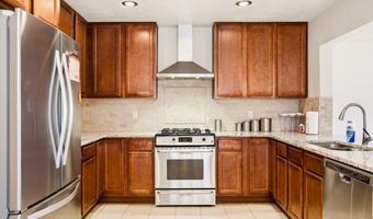 105 Green Valley Rd NW, Albuquerque, NM 87107