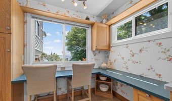 42 Turtle Bay Dr 42, Branford, CT 06405