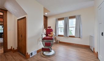 891 Park Ave, Amherst, OH 44001