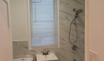 187 W 48TH St, Bayonne, NJ 07002