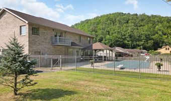 10 Windy Brook Ln, Banner, KY 41603