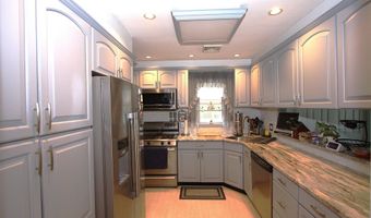 1 Arc Ct, Absecon, NJ 08201