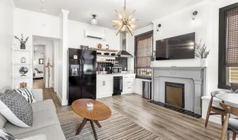 782 Water St, Biloxi, MS 39530