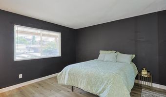1127 Paula Way, Escondido, CA 92027