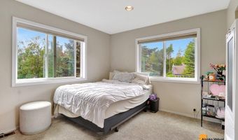7521 Labrador Cir, Anchorage, AK 99502